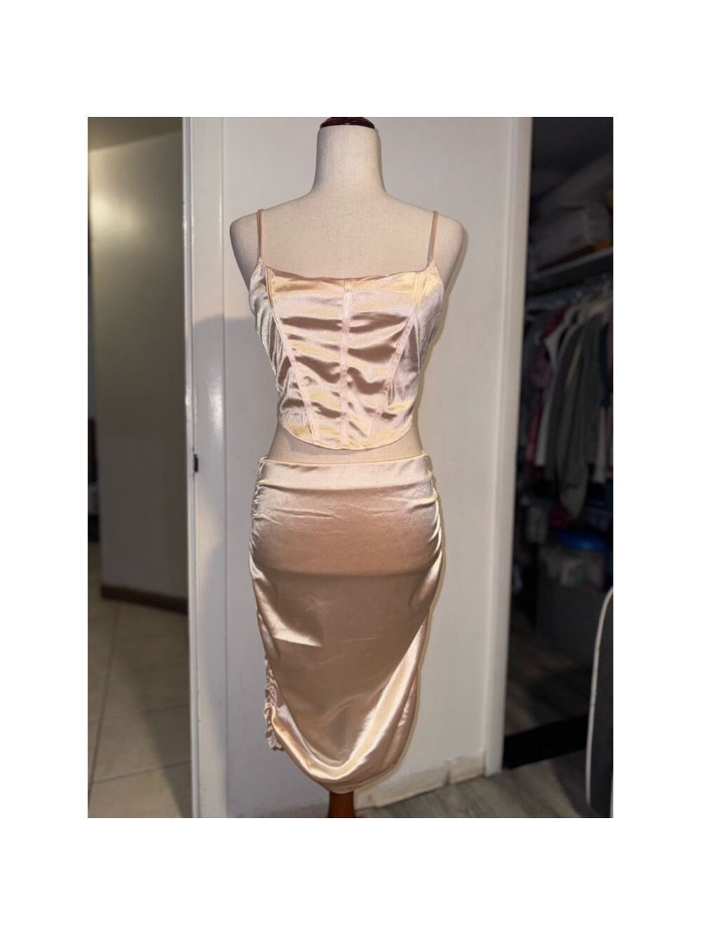 Dress or skirt 2 pc. Gold pink rose sz medium Vietnam shiny silky strap zipper